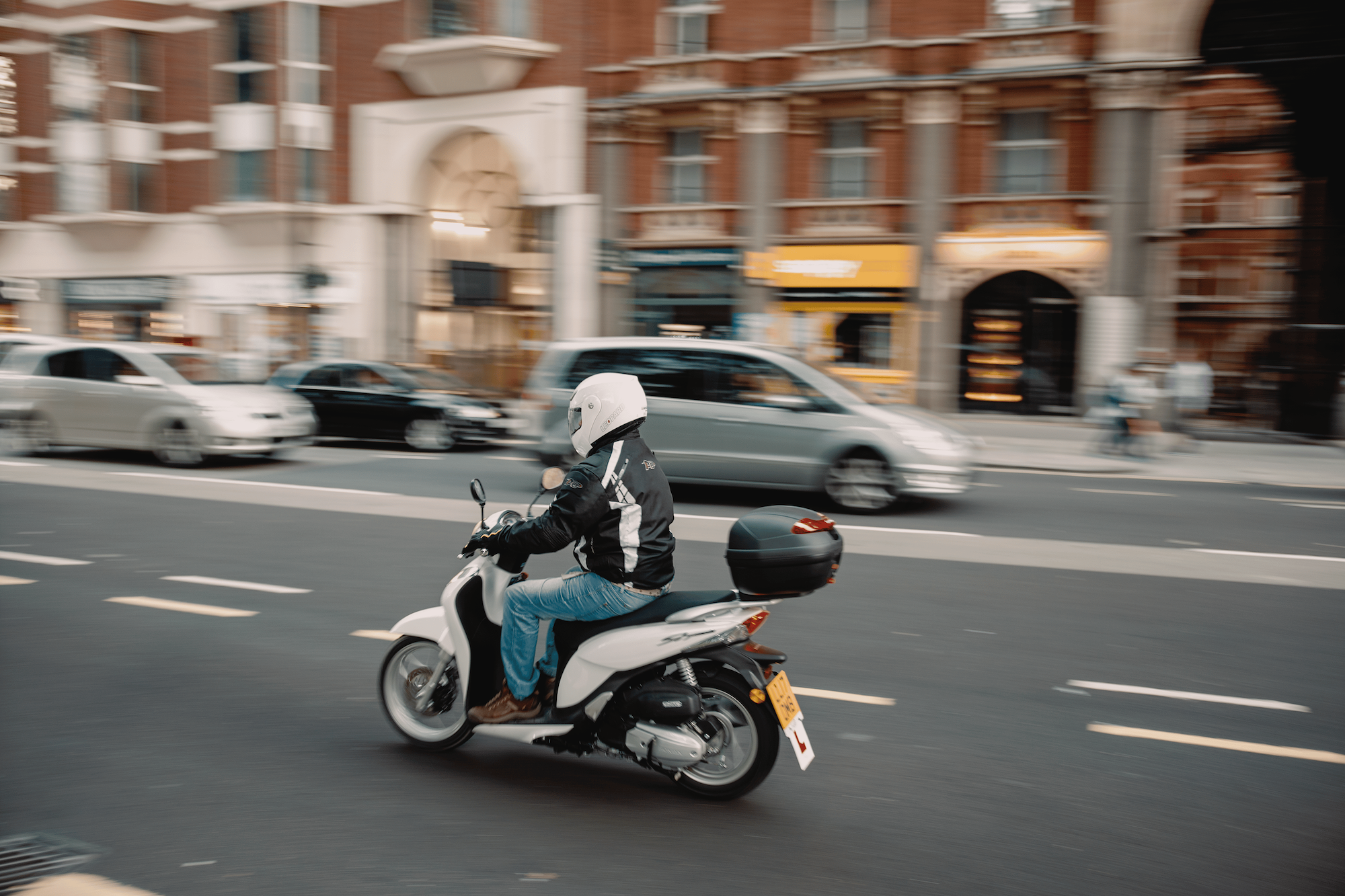 London motorcyclist looking for parking